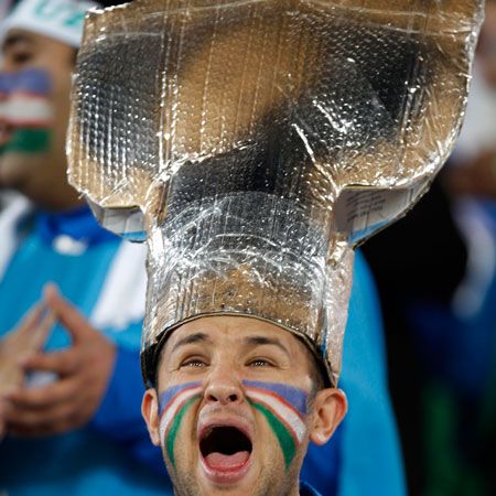 大连英博发起辽宁德比文明观赛倡议展现足球城风采(图1)